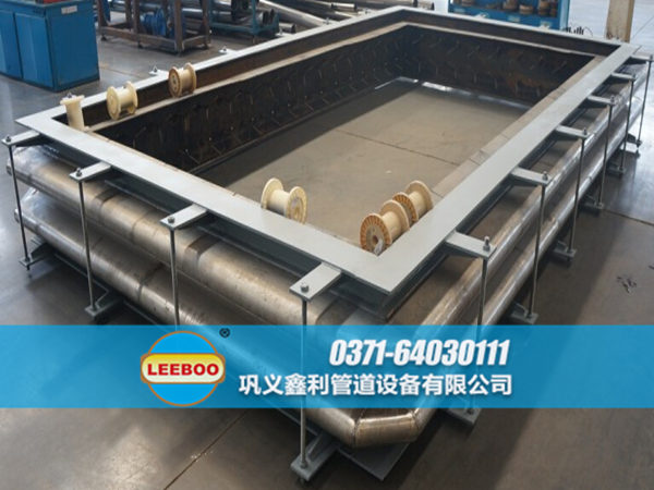 內蒙古錫林郭勒蘇尼特右旗<a href=http://www.xinligd.com target=_blank class=infotextkey>伸縮接頭</a>運行車間